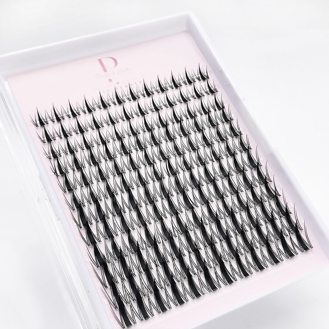 Anime Lash Clusters (Not pre-glued)