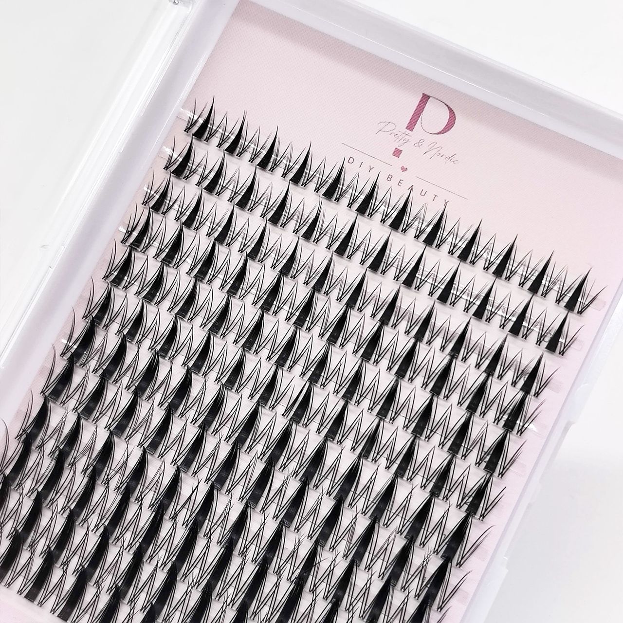 Anime Lash Clusters (Not pre-glued)